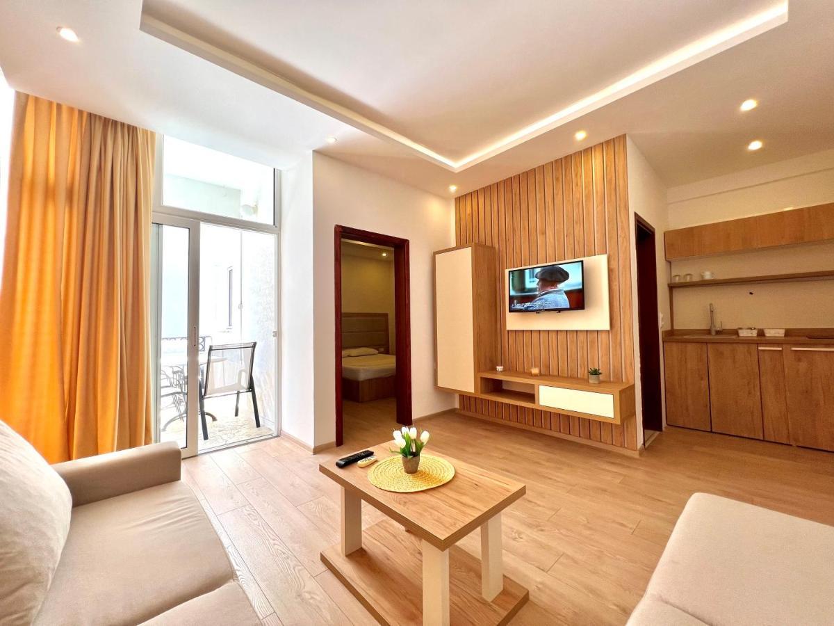 Donna Apartment Улцин Екстериор снимка