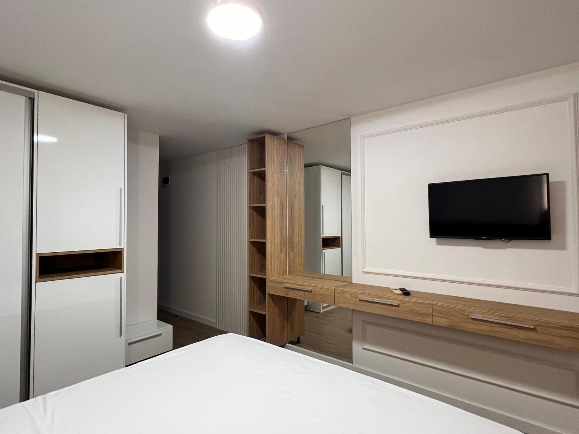 Donna Apartment Улцин Екстериор снимка