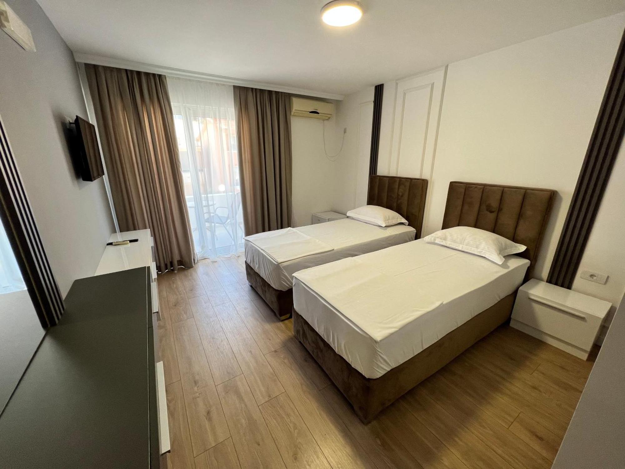 Donna Apartment Улцин Екстериор снимка
